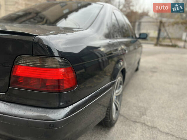 Чорний БМВ 5 Серія, об'ємом двигуна 3.5 л та пробігом 350 тис. км за 4500 $, фото 5 на Automoto.ua