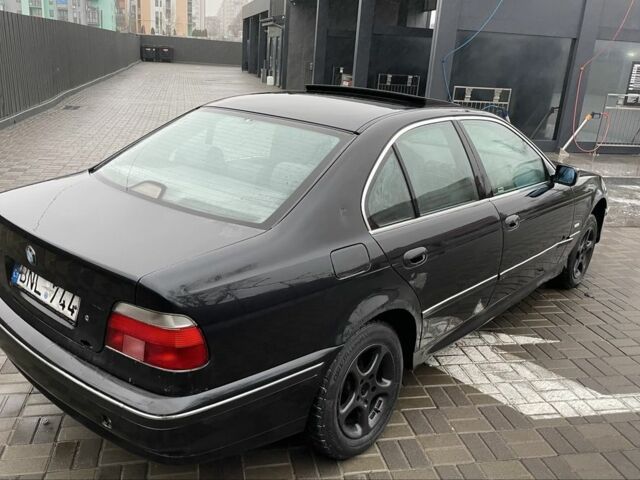 Чорний БМВ 5 Серія, об'ємом двигуна 2.5 л та пробігом 386 тис. км за 1500 $, фото 4 на Automoto.ua