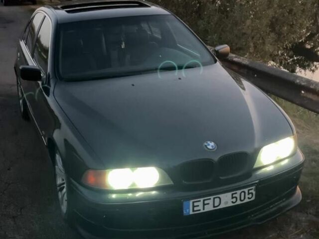 Черный БМВ 5 Серия, объемом двигателя 3 л и пробегом 480 тыс. км за 3000 $, фото 5 на Automoto.ua