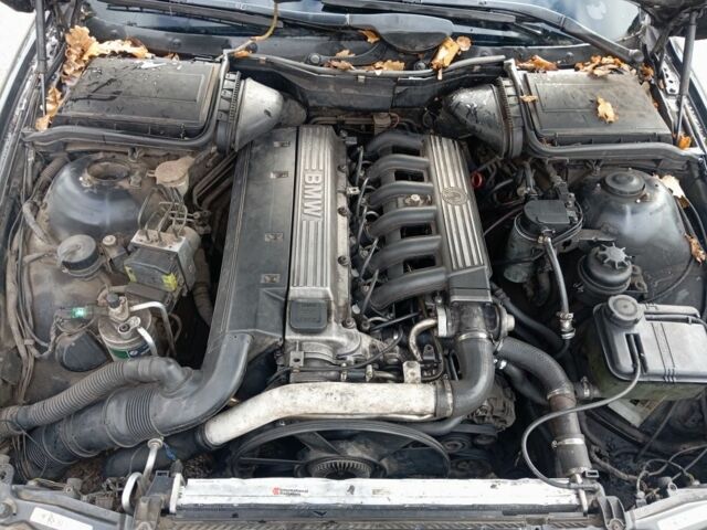 Черный БМВ 5 Серия, объемом двигателя 2.5 л и пробегом 320 тыс. км за 1850 $, фото 11 на Automoto.ua