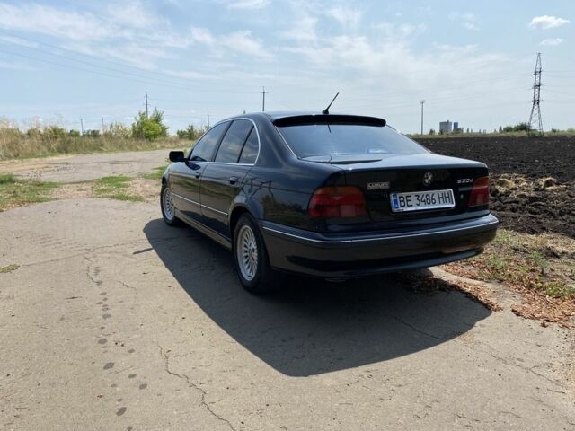 Черный БМВ 5 Серия, объемом двигателя 3 л и пробегом 354 тыс. км за 6000 $, фото 2 на Automoto.ua
