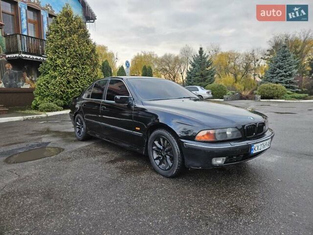Чорний БМВ 5 Серія, об'ємом двигуна 2 л та пробігом 375 тис. км за 4300 $, фото 2 на Automoto.ua