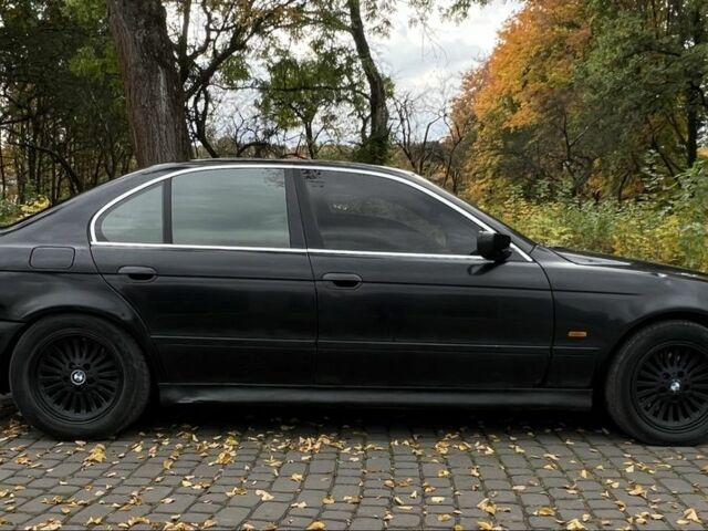 Черный БМВ 5 Серия, объемом двигателя 2.5 л и пробегом 299 тыс. км за 2999 $, фото 3 на Automoto.ua