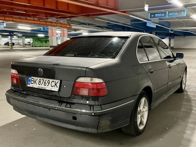 Черный БМВ 5 Серия, объемом двигателя 0 л и пробегом 371 тыс. км за 3300 $, фото 6 на Automoto.ua
