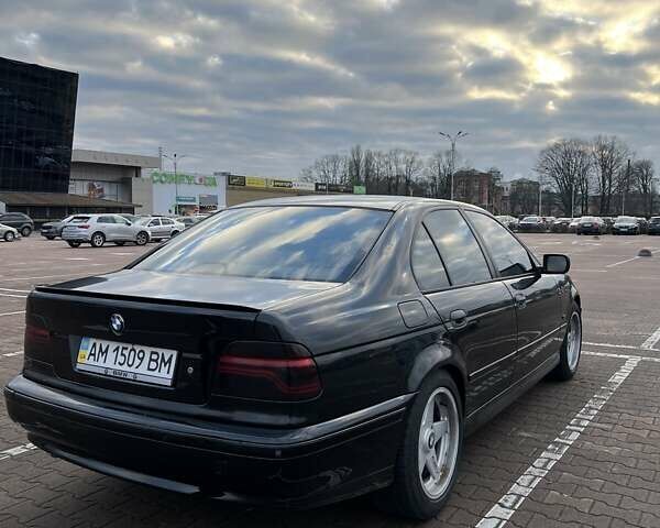 Чорний БМВ 5 Серія, об'ємом двигуна 2.5 л та пробігом 300 тис. км за 5000 $, фото 5 на Automoto.ua