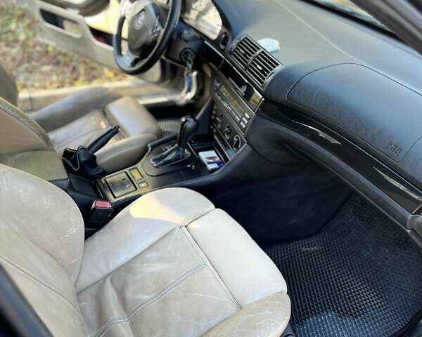 Черный БМВ 5 Серия, объемом двигателя 2.93 л и пробегом 425 тыс. км за 5099 $, фото 9 на Automoto.ua