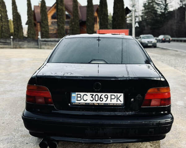 Чорний БМВ 5 Серія, об'ємом двигуна 2.5 л та пробігом 235 тис. км за 4500 $, фото 11 на Automoto.ua