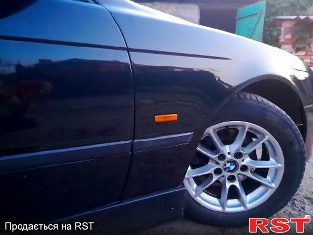 Черный БМВ 5 Серия, объемом двигателя 20 л и пробегом 250 тыс. км за 4200 $, фото 9 на Automoto.ua