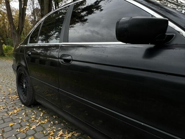 Черный БМВ 5 Серия, объемом двигателя 2.5 л и пробегом 299 тыс. км за 2999 $, фото 14 на Automoto.ua