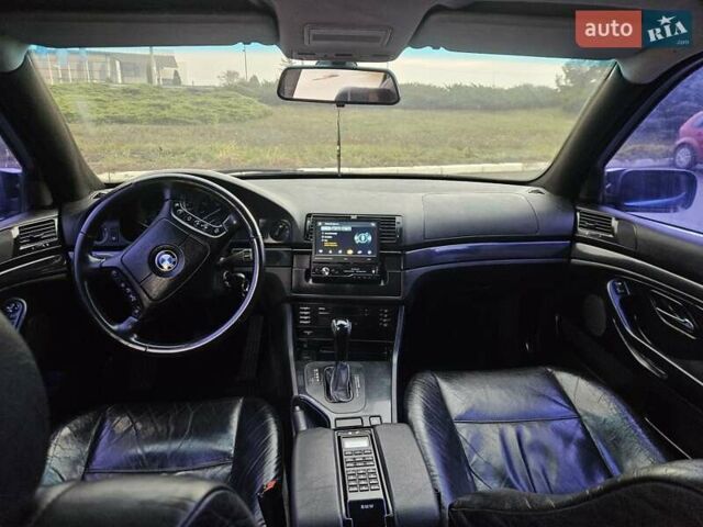 Чорний БМВ 5 Серія, об'ємом двигуна 2 л та пробігом 375 тис. км за 4300 $, фото 9 на Automoto.ua