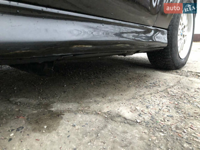 Черный БМВ 5 Серия, объемом двигателя 2 л и пробегом 434 тыс. км за 4400 $, фото 16 на Automoto.ua