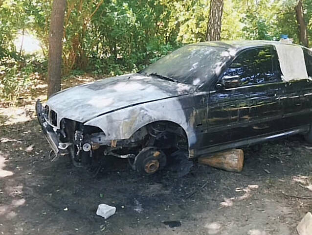 Чорний БМВ 5 Серія, об'ємом двигуна 2.8 л та пробігом 275 тис. км за 6100 $, фото 4 на Automoto.ua