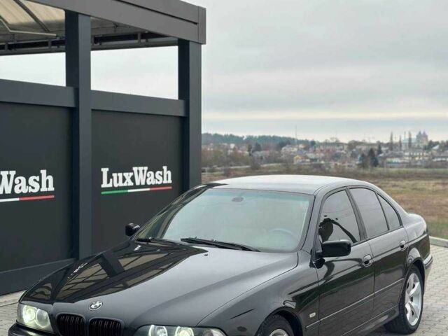 Чорний БМВ 5 Серія, об'ємом двигуна 2.9 л та пробігом 300 тис. км за 5500 $, фото 1 на Automoto.ua