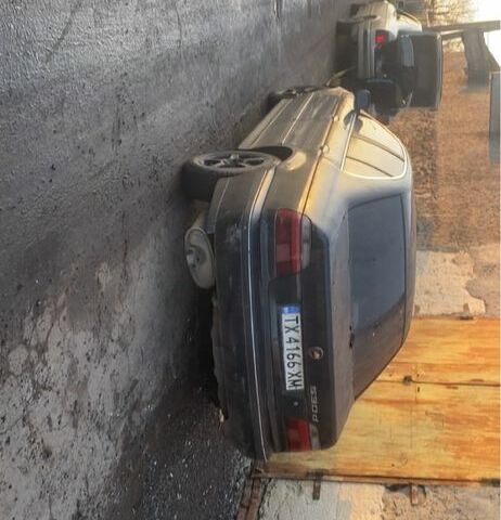 Черный БМВ 5 Серия, объемом двигателя 3 л и пробегом 300 тыс. км за 1350 $, фото 1 на Automoto.ua