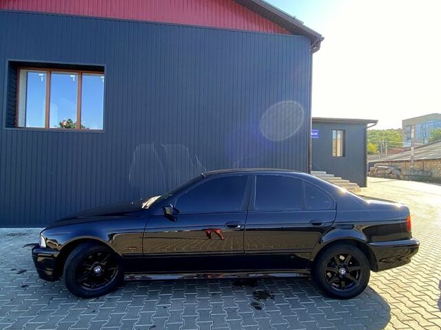 Черный БМВ 5 Серия, объемом двигателя 2.2 л и пробегом 340 тыс. км за 4800 $, фото 4 на Automoto.ua