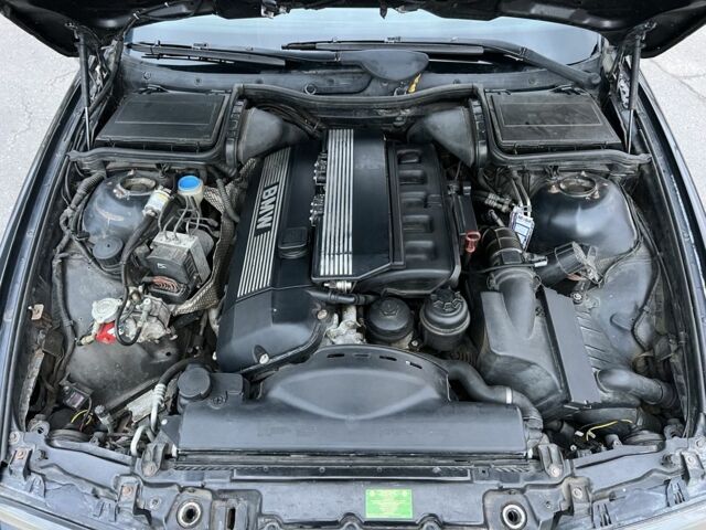 БМВ 5 Серия 2000 в Кременчуге на Automoto.ua Черный БМВ 5 Серия, объемом двигателя 2.5 л и пробегом 350 тыс. км за 3499 $, фото 17 на Automoto.ua