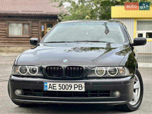 Черный БМВ 5 Серия, объемом двигателя 2.5 л и пробегом 398 тыс. км за 5000 $, фото 1 на Automoto.ua