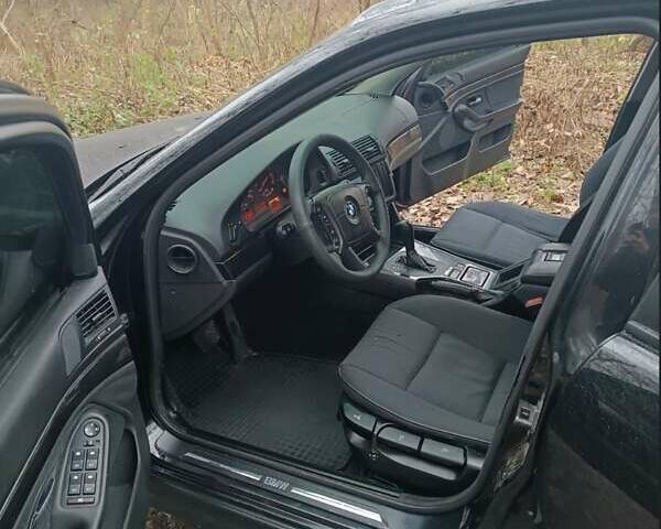 Черный БМВ 5 Серия, объемом двигателя 2.2 л и пробегом 111 тыс. км за 5200 $, фото 6 на Automoto.ua