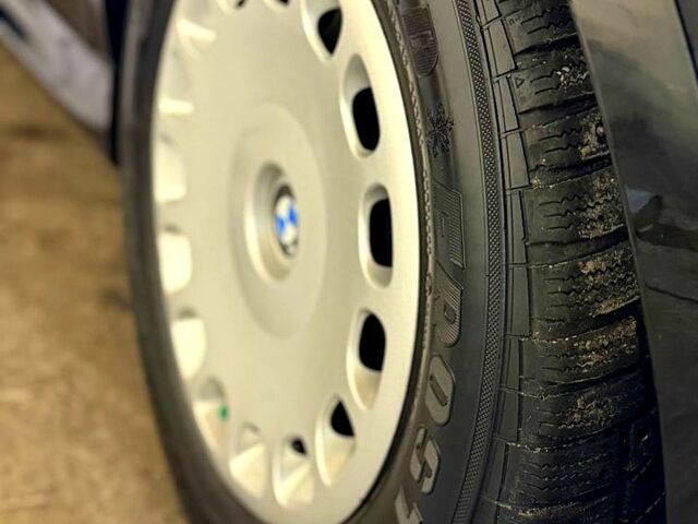 Черный БМВ 5 Серия, объемом двигателя 2 л и пробегом 249 тыс. км за 4480 $, фото 9 на Automoto.ua