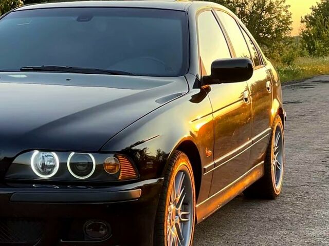 Черный БМВ 5 Серия, объемом двигателя 2.5 л и пробегом 390 тыс. км за 3600 $, фото 2 на Automoto.ua