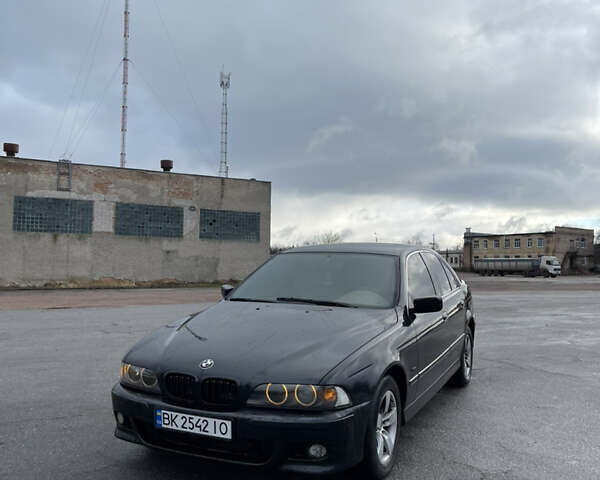 Черный БМВ 5 Серия, объемом двигателя 2.93 л и пробегом 520 тыс. км за 5300 $, фото 1 на Automoto.ua