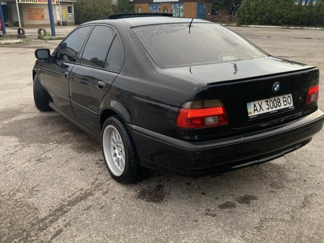 Черный БМВ 5 Серия, объемом двигателя 3.5 л и пробегом 268 тыс. км за 5500 $, фото 2 на Automoto.ua