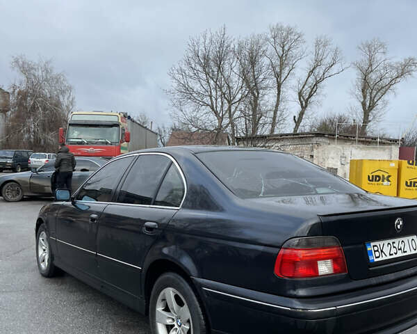 Черный БМВ 5 Серия, объемом двигателя 2.93 л и пробегом 520 тыс. км за 5300 $, фото 3 на Automoto.ua