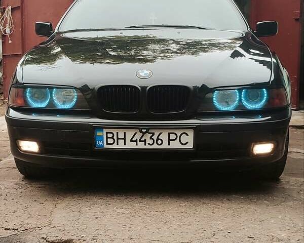 Черный БМВ 5 Серия, объемом двигателя 1.99 л и пробегом 300 тыс. км за 5000 $, фото 10 на Automoto.ua
