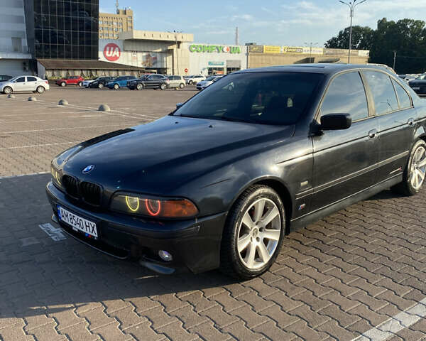 Черный БМВ 5 Серия, объемом двигателя 2.93 л и пробегом 450 тыс. км за 5800 $, фото 6 на Automoto.ua