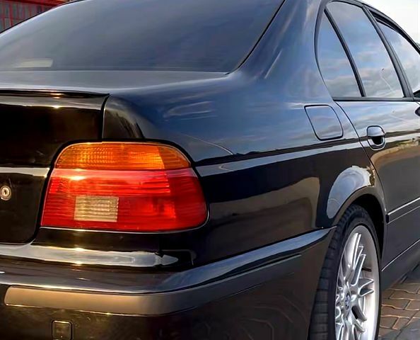 Черный БМВ 5 Серия, объемом двигателя 2.5 л и пробегом 390 тыс. км за 3600 $, фото 4 на Automoto.ua