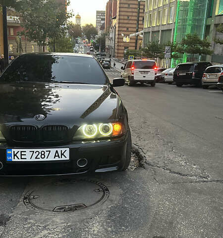 Чорний БМВ 5 Серія, об'ємом двигуна 3.5 л та пробігом 350 тис. км за 6300 $, фото 7 на Automoto.ua