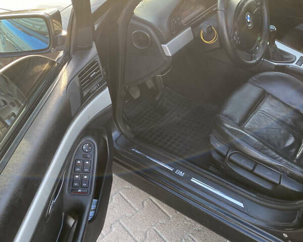 Черный БМВ 5 Серия, объемом двигателя 2.93 л и пробегом 450 тыс. км за 5800 $, фото 23 на Automoto.ua