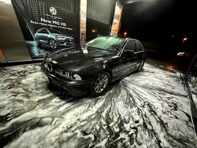 Черный БМВ 5 Серия, объемом двигателя 2.2 л и пробегом 400 тыс. км за 3950 $, фото 1 на Automoto.ua