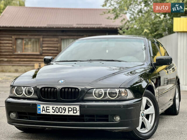 Черный БМВ 5 Серия, объемом двигателя 2.5 л и пробегом 398 тыс. км за 5000 $, фото 2 на Automoto.ua