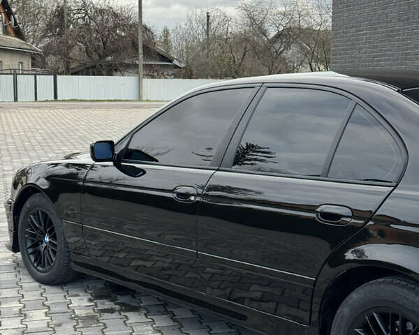 Черный БМВ 5 Серия, объемом двигателя 2.5 л и пробегом 350 тыс. км за 5555 $, фото 13 на Automoto.ua