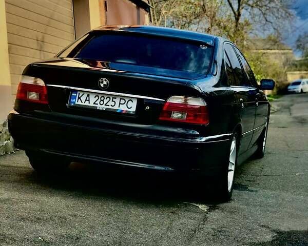 Черный БМВ 5 Серия, объемом двигателя 2.2 л и пробегом 288 тыс. км за 4950 $, фото 1 на Automoto.ua