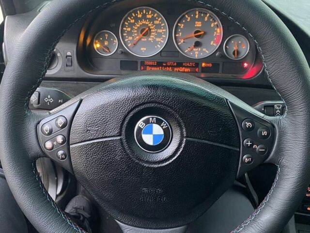 Черный БМВ 5 Серия, объемом двигателя 3.5 л и пробегом 268 тыс. км за 5500 $, фото 12 на Automoto.ua