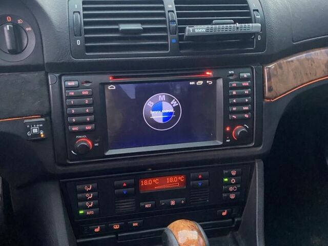 Черный БМВ 5 Серия, объемом двигателя 3.5 л и пробегом 268 тыс. км за 5500 $, фото 13 на Automoto.ua