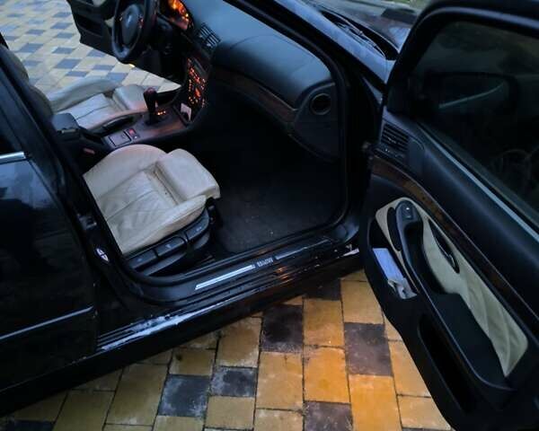 Чорний БМВ 5 Серія, об'ємом двигуна 3 л та пробігом 304 тис. км за 4150 $, фото 12 на Automoto.ua