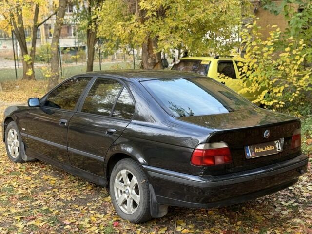 Черный БМВ 5 Серия, объемом двигателя 2.5 л и пробегом 300 тыс. км за 2199 $, фото 3 на Automoto.ua