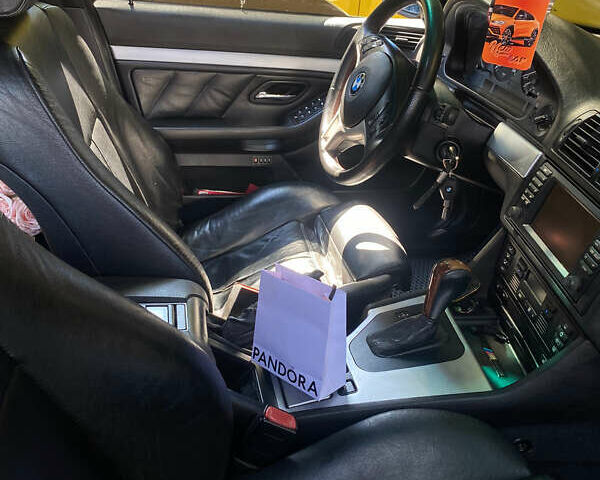 Черный БМВ 5 Серия, объемом двигателя 2 л и пробегом 274 тыс. км за 2650 $, фото 1 на Automoto.ua