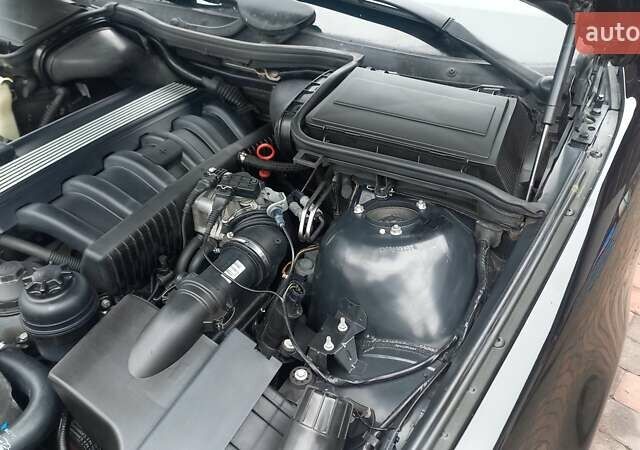 Чорний БМВ 5 Серія, об'ємом двигуна 2 л та пробігом 249 тис. км за 6250 $, фото 22 на Automoto.ua