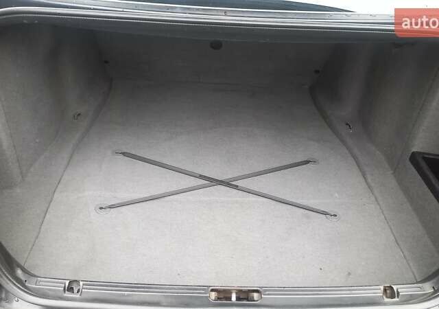 Чорний БМВ 5 Серія, об'ємом двигуна 2 л та пробігом 249 тис. км за 6250 $, фото 47 на Automoto.ua