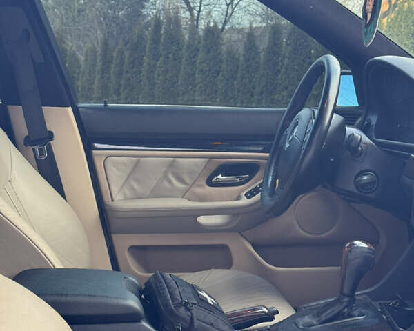 Черный БМВ 5 Серия, объемом двигателя 2.5 л и пробегом 350 тыс. км за 5555 $, фото 41 на Automoto.ua