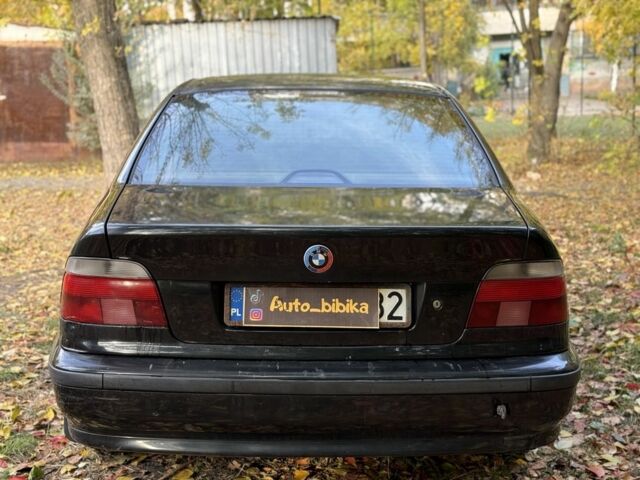 Черный БМВ 5 Серия, объемом двигателя 2.5 л и пробегом 300 тыс. км за 2199 $, фото 2 на Automoto.ua