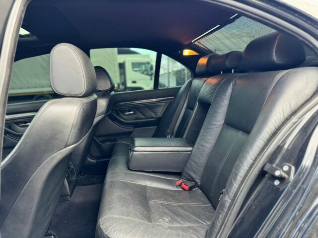 Черный БМВ 5 Серия, объемом двигателя 3 л и пробегом 400 тыс. км за 3000 $, фото 6 на Automoto.ua