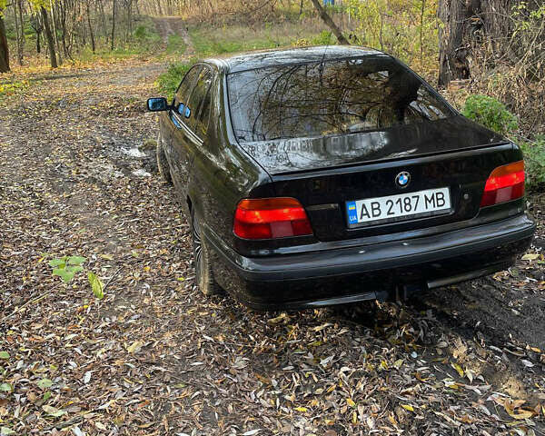 Чорний БМВ 5 Серія, об'ємом двигуна 2.93 л та пробігом 475 тис. км за 5800 $, фото 1 на Automoto.ua