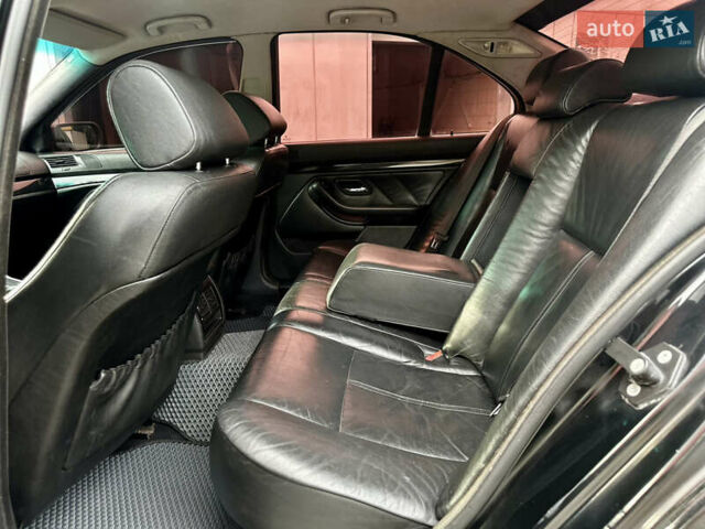 Черный БМВ 5 Серия, объемом двигателя 2.5 л и пробегом 398 тыс. км за 5000 $, фото 39 на Automoto.ua