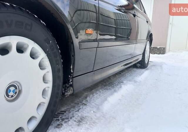 Чорний БМВ 5 Серія, об'ємом двигуна 2 л та пробігом 249 тис. км за 6250 $, фото 16 на Automoto.ua