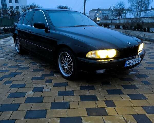 Чорний БМВ 5 Серія, об'ємом двигуна 3 л та пробігом 304 тис. км за 4150 $, фото 3 на Automoto.ua